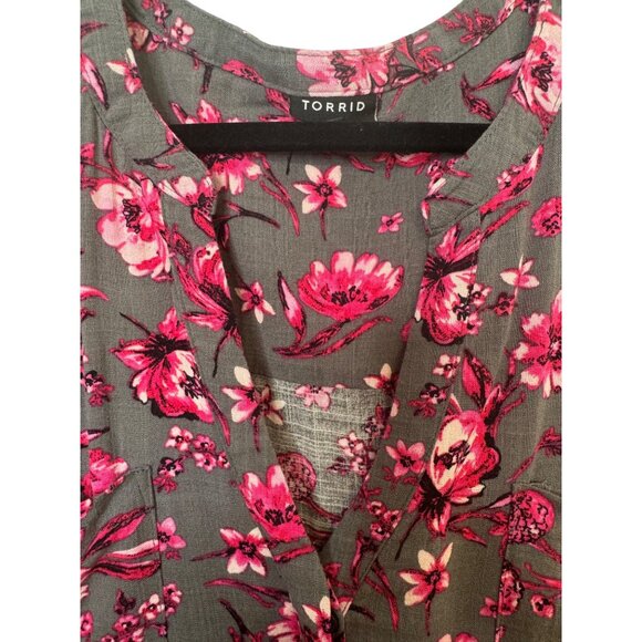 Torrid Plus Size 3X Floral Sleeveless Blouse Gray Pink - Picture 5 of 16